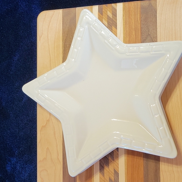 NWOT Set of 2 Longaberger Star Plates - Picture 2 of 5